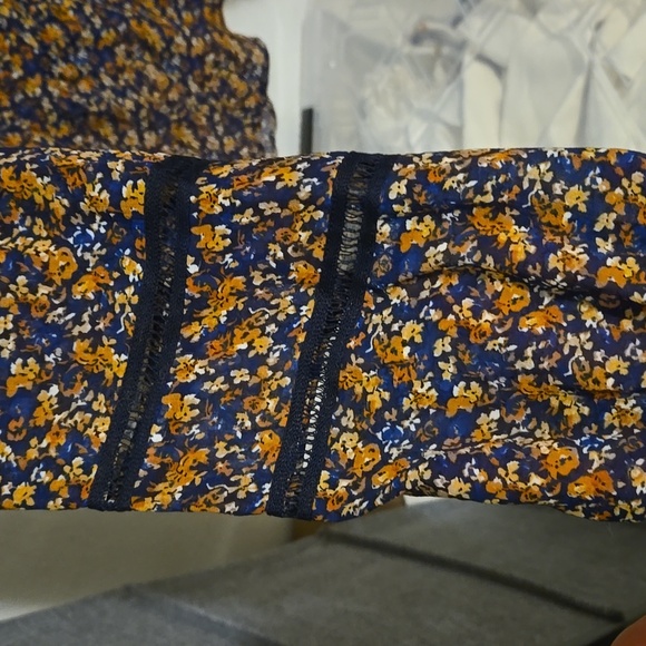 Sezane V Neck Long Ballooned Sleeves Floral Angelina Blouse - Picture 7 of 11